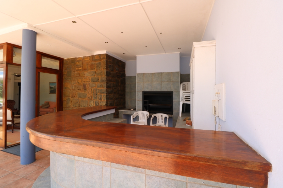 To Let 5 Bedroom Property for Rent in Bonnie Doone Eastern Cape